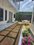 Ndouha House - parking