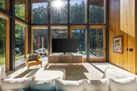The Iron Creek Residence - อ่างจากุชชี่