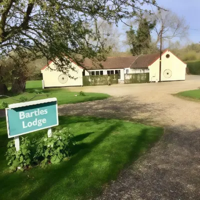 Bartles Lodge Hotels in Honingham