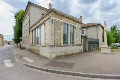 Logis Hotel du Parc Hotels in Lesmenils
