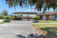 Broadford Sugarloaf Motel Hotels in Strath Creek