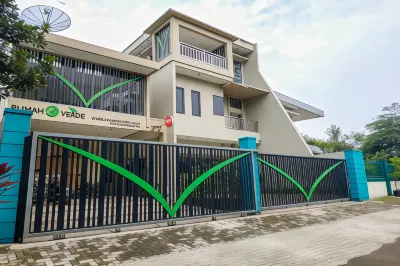 Rumah Verde Hôtels à : East Bogor