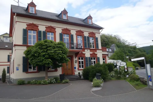 Romantik Hotel Villa Sayn Hotels in Bendorf