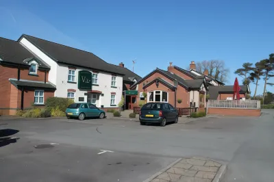 The Villa Express Hotels in Little Eccleston-with-Larbreck