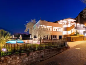 Evo Suites Apartments