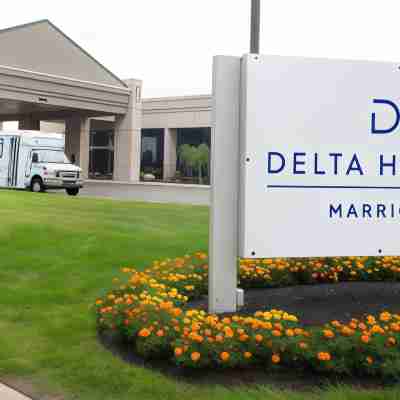 Delta Hotels Detroit Metro Airport Hotel Exterior