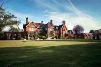 Cantley House Hotel - Wokingham Hotels near TG Art Gallery