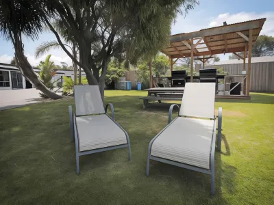 Georges Bay Apartments