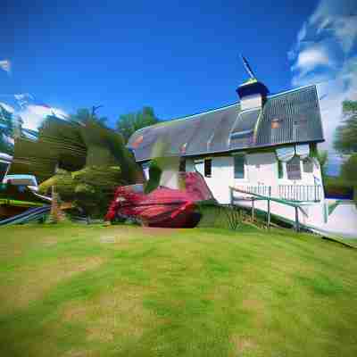 Inversnaid Bunkhouse Hotel Exterior