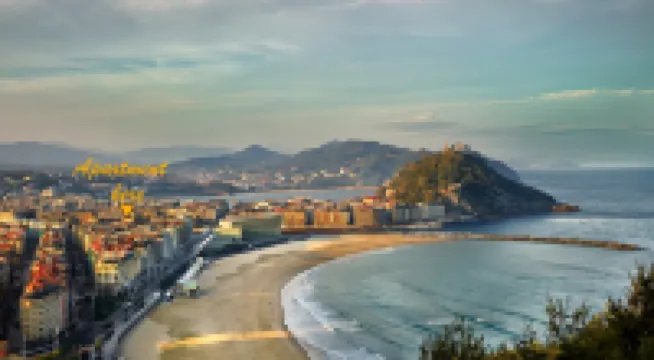 NEW, CENTRAL NEAR BEACH AND SEA by www.SanSebastianApartments.es