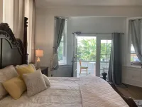 Hilo Bay Oceanfront Bed and Breakfast