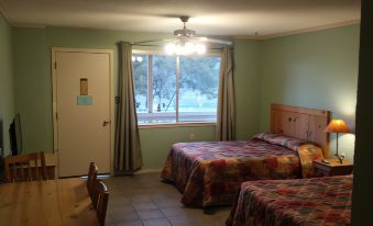 Lodge at Turkey Cove