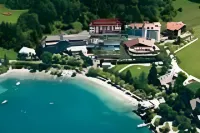 Waldhof Fuschlsee Resort فنادق في تيفغرابن