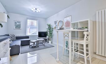 1-Bed City Nest in Cardiff