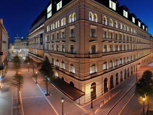 Dorothea Hotel, Budapest, Autograph Collection