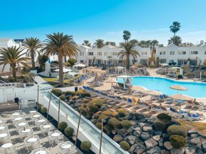 Labranda Corralejo Village