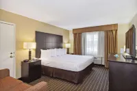 Quality Inn & Suites Morgantown - University Area - Pet friendly