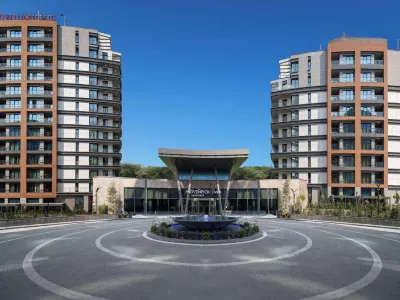 Mövenpick Living Istanbul Saklivadi Hotel in zona Koc University