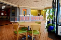 Madison Inn & Suites Hotels in Madison