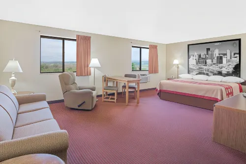 Super 8 by Wyndham Altoona Hotels in Altoona