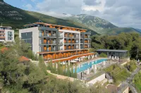 Montenegro Lodge