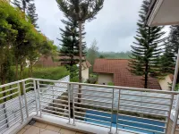 Villa Kota Bunga DD5-23 - 3Br with Pool by Zahra Al-Jazeerah