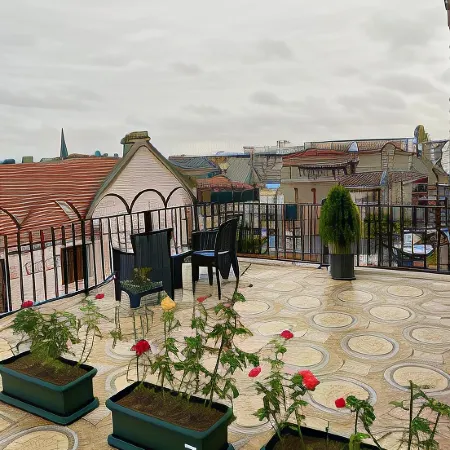 Stylish Hotel Old City