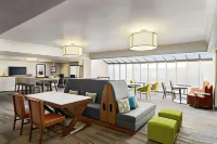 Hampton Inn Portland Airport