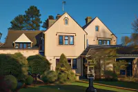 Coombe House - Homestays