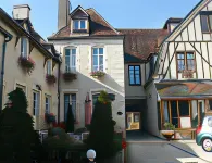 Logis Hotel - le Relais Saint Vincent Hotels in Yonne