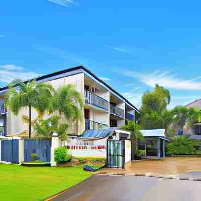 Cairns Holiday Lodge Hotel Exterior