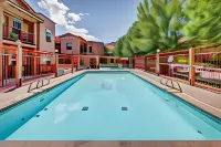 The Gonzo Inn - Pool