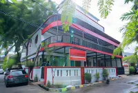RedDoorz Plus Near ITC Cempaka Mas 2 Hotels in Sunter