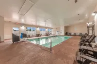 Quality Inn & Suites Hendersonville - Flat Rock Hotels in Blue Ridge