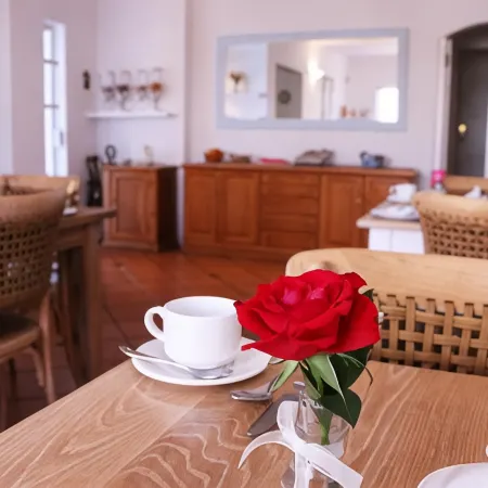 Paradiso Guesthouse & Self-Catering Cottage