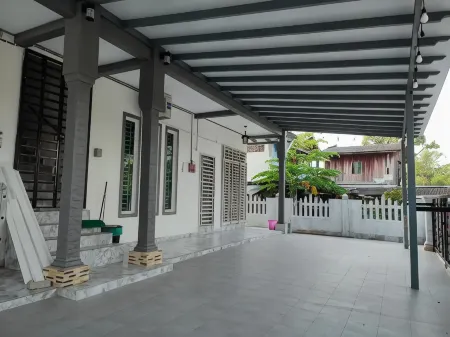 Kayangan Inn Отели в г. Rantau Panjang