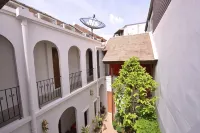 Neighbor Phuthon