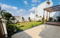 Shyam Sudha Home Stay - مطابخ