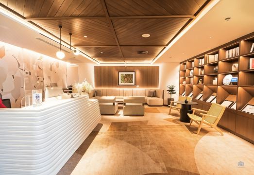 우돈타니 호텔 비교