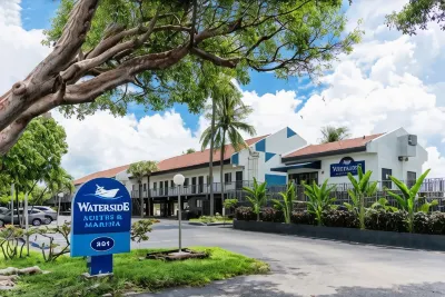 Waterside Suites and Marina Отели рядом с достопримечательностью «Dolphins Plus - Key Largo»