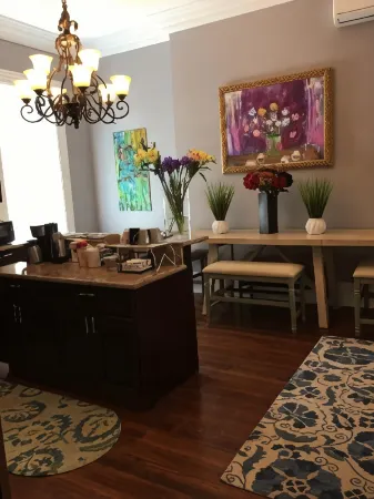 WG Creole House 1850 Отели рядом с достопримечательностью «Лонг Вью Хаус энд Гарденс»