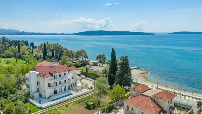 Hotel Riva Kaštela with Swimming Pool Hotels in Kastel Luksic