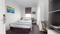 Doctor Syntax Hotel فنادق في South Hobart