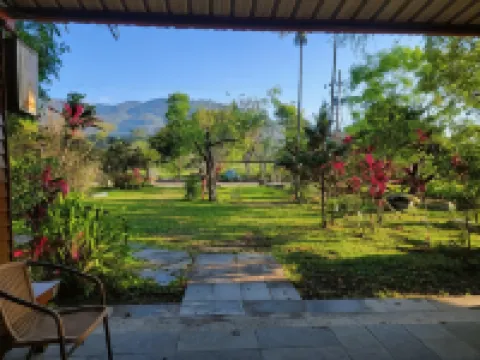 盈家温泉民宿 鄰近清淨母語農場的酒店