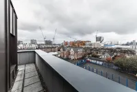 Hybrid Resi - Greenwich Отели в г. Гринвич
