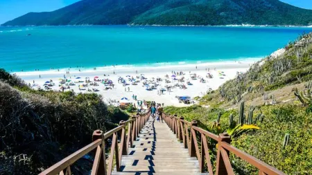 Solares Arraial Loft Отели рядом с достопримечательностью «Praia dos Anjos»