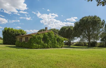 LaSelva Отели рядом с достопримечательностью «La Feniglia»