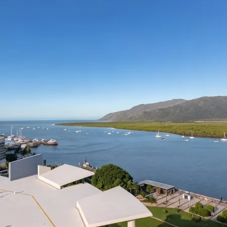 Piermonde Apartments Cairns