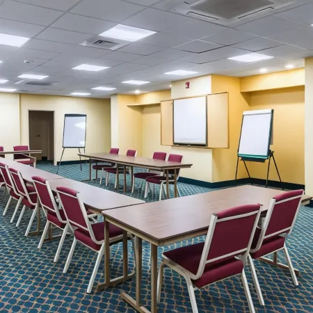 Motel 6 Groton, CT Отели в г. Гротон