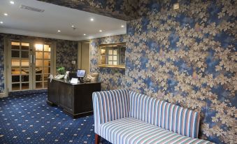 The George Hotel